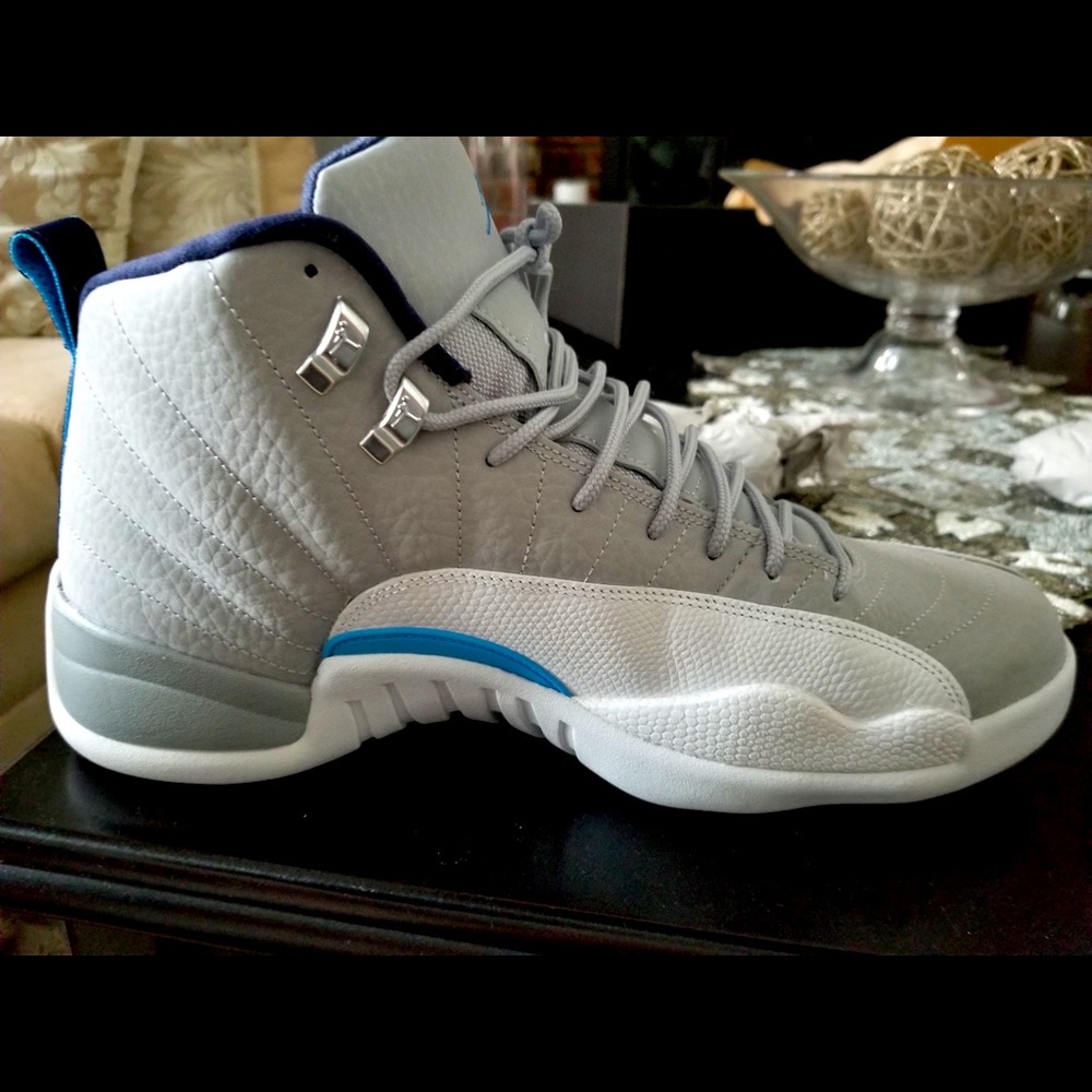 Jordan Retro 12 Retro Grey University Blue